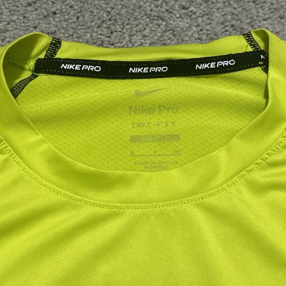 Nike Men's Size Small Pro Short Sleeve Shirt Neon Yellow - Picture 2 of 5